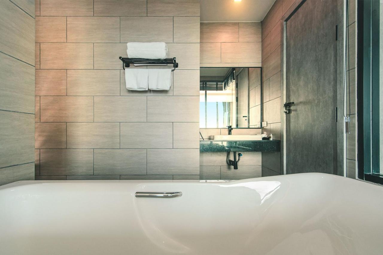 Seed Boutique Hotel Bang Saen Exterior photo